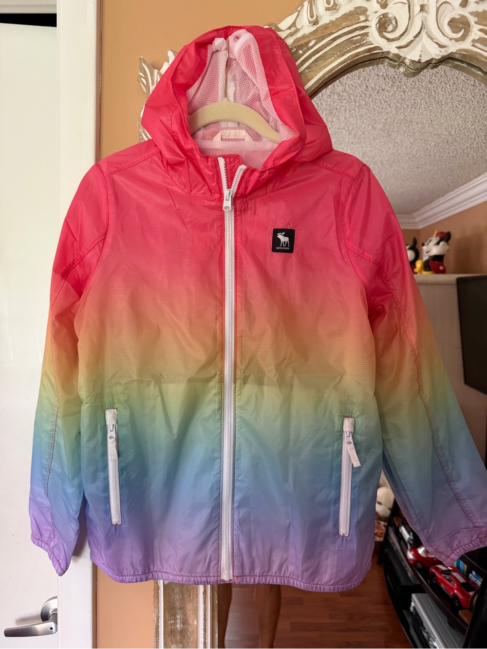 NEW Abercrombie & Fitch Hooded Windbreaker